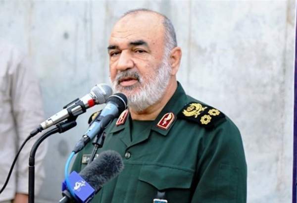 قائد الحرس الثوري : ايران قادرة على ملاحقة المعتدين في كل مكان