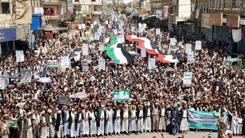 اليمنيون جددوا نصرة لفلسطين ومقاومتها وباركوا عملية "ثأر الأحرار"