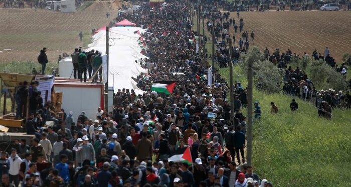 الاحتلال يستهدف المشاركين في مسيرة جماهيرية منددة بـ"مسيرة الأعلام" شرقي غزة