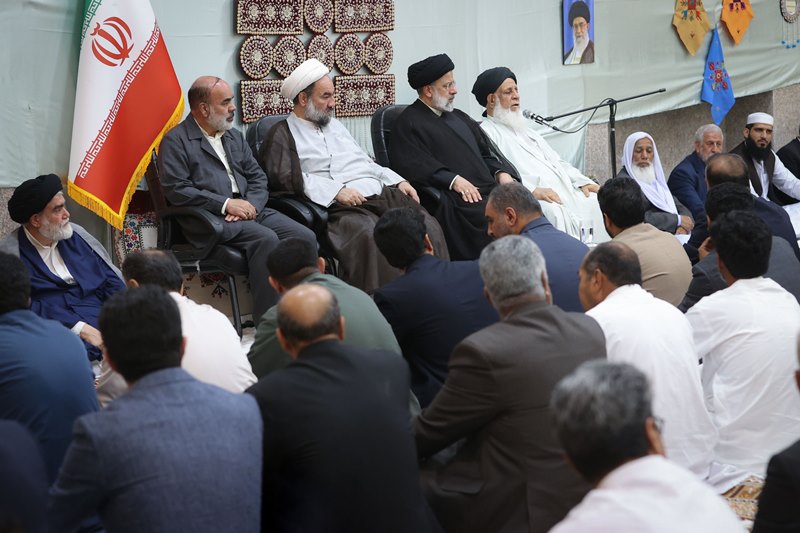 الرئيس الايراني : من يمس الوحدة الوطنية يتماشى مع استراتيجية العدو