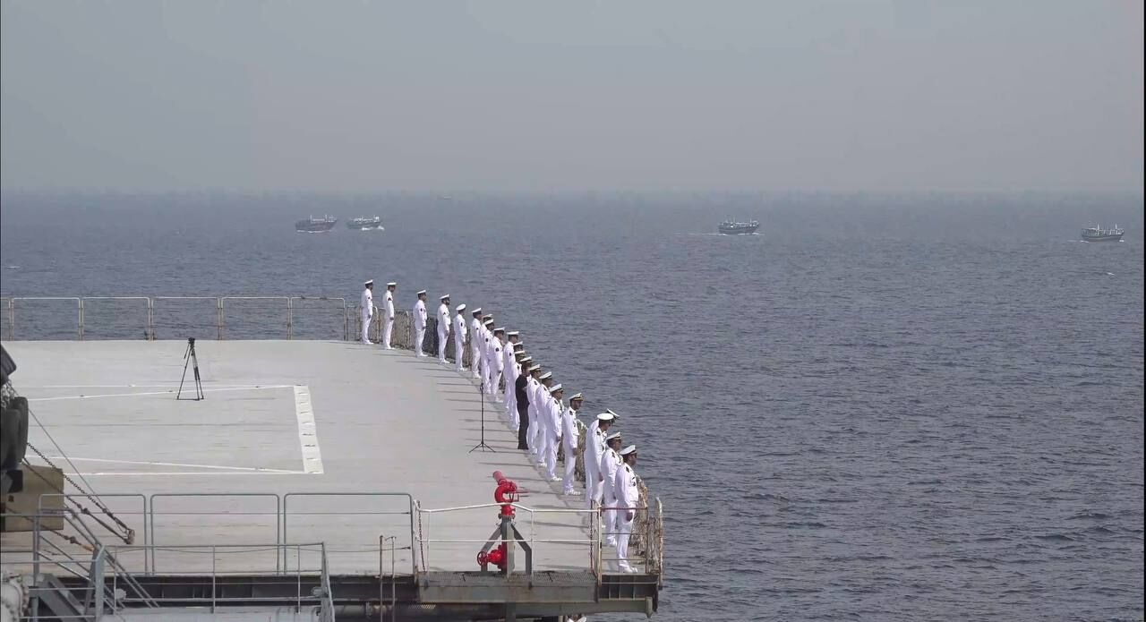 استقبال المجموعة البحرية 86 بمشاركة سفن وزوارق القوات المسلحة الايرانية