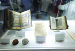 نمایش نسخه‌های کمیاب قرآن و انجیل در نمایشگاه بین‌المللی کتاب ابوظبی