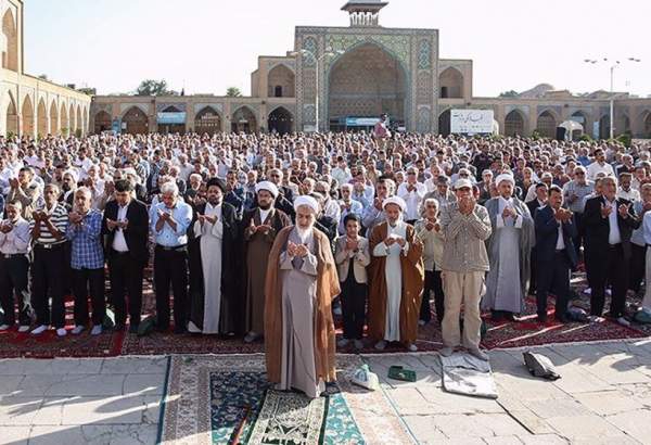 Iranians across country hold Eid al-Adha prayer