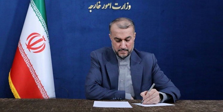 وزير الخارجية الايراني : اهانة المقدسات الدينية والقرآن الكريم امر مرفوض