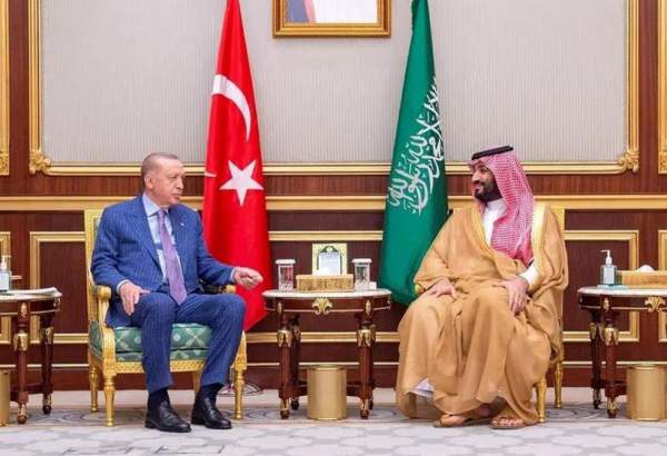 Turkey signs its biggest military contract with Saudi Arabia