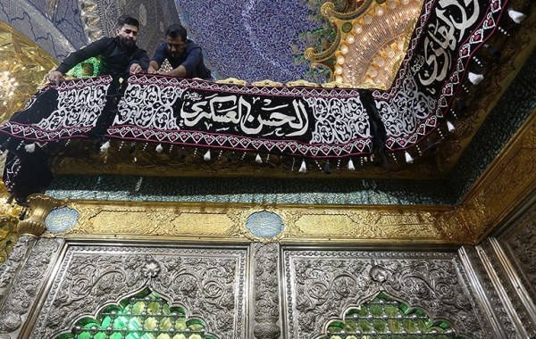 Al-Askariyyayn shrine clad in black for Muharram (photo)  