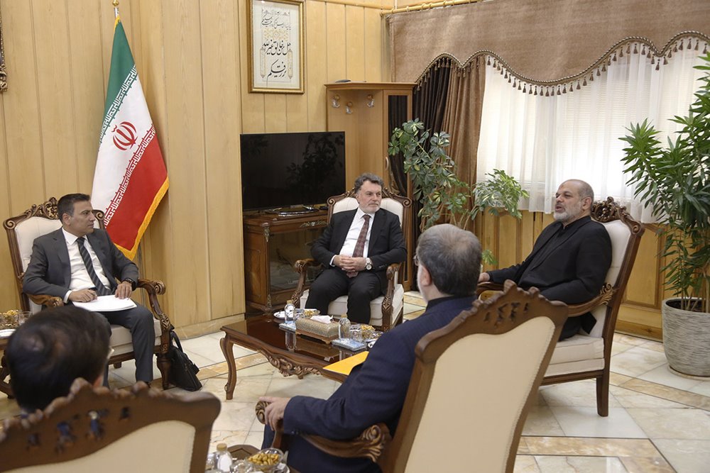 وزير الداخلية الايراني: تعزيز العلاقات بين إيران وتركيا يصب في مصلحة العالم الإسلامي