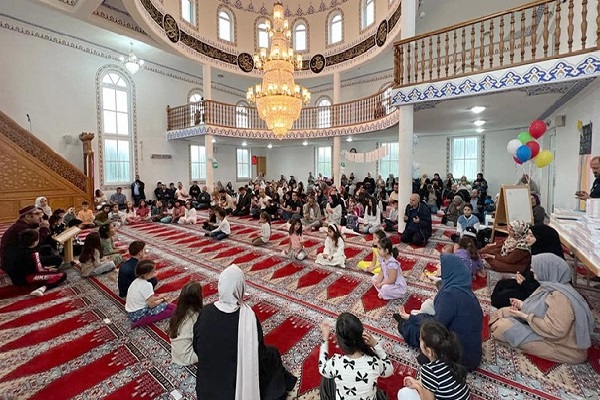 برگزاری مراسم "شروع با بسم‌الله" در مدارس اتحادیه ترکی-اسلامی آلمان