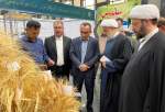 Huj. Shahriari visits cultural exhibition on margins of 3rd Regional Islamic unity Conference (photo)