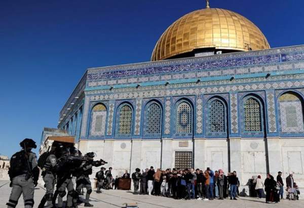 Hamas warns of any incursion into al-Aqsa Mosque