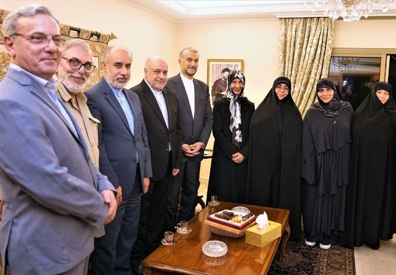 وزير الخارجية الإيراني يلتقي عائلة الإمام موسى الصدر في بيروت