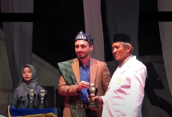 Iranian Qur’an reciter wins first prize in Indonesia contest