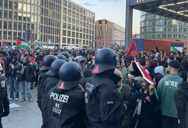 Police in Berlin detains pro-Palestine demonstrators (photo)  