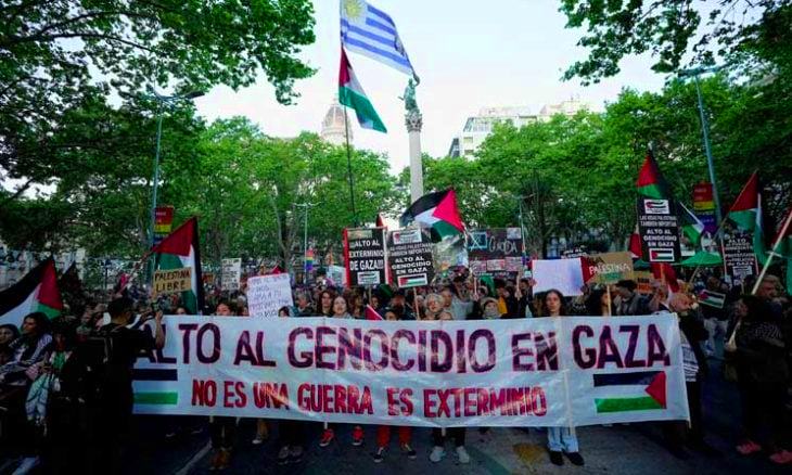 أكثر من ألف شخص يتظاهرون في الأوروغواي تضامناً مع الفلسطينيين