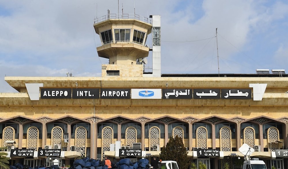 عدوان إسرائيلي يستهدف مهبط مطار حلب الدولي ويخرجه عن الخدمة