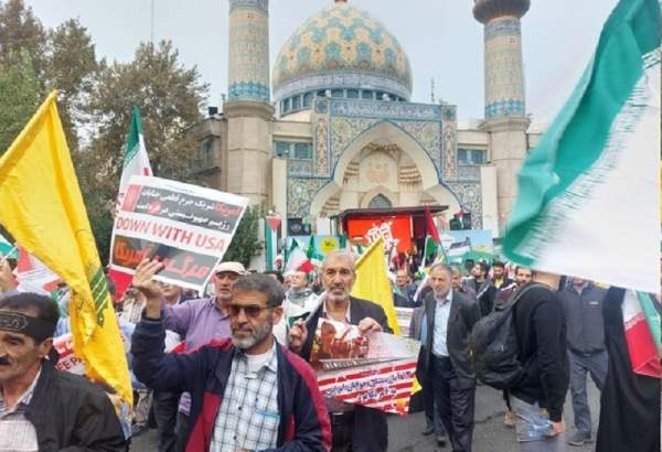 People in Tehran mark National Day against Global Arrogance2 (photo)  