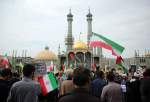 خروش مردم قم در راهپیمایی یوم‌الله ۱۳ آبان  