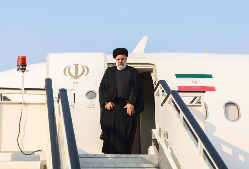 رئيسي الجمهورية يصل الرياض لحضور القمة الإسلامية الاستثنائية