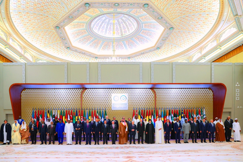 انطلاق أعمال القمة العربية الإسلامية في الرياض بمشاركة الرئيس الايراني