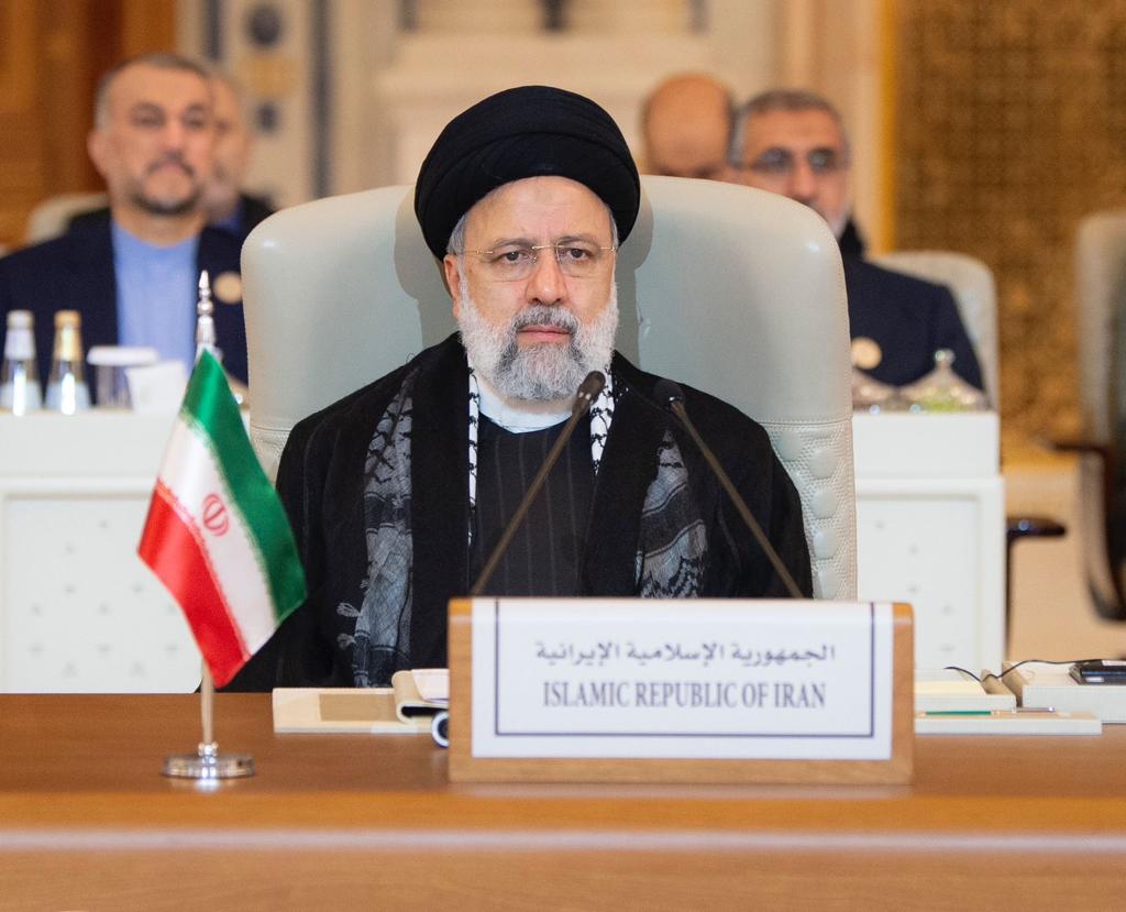 تقرير مصور .. مشاركة الرئيس الايراني في قمة رياض و لقائه مع زعماء العالم الاسلامي والعربي  