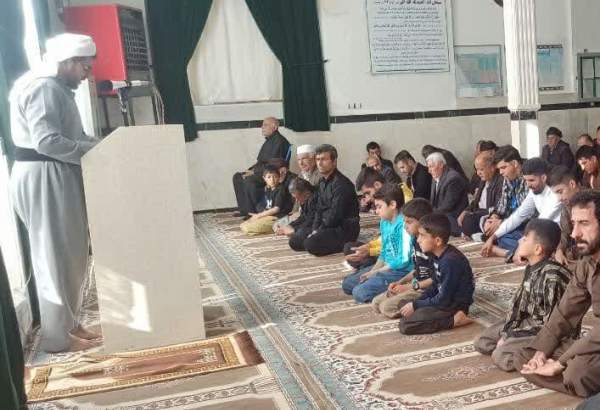 La prière du vendredi des sunnites iraniens de la ville Mirab  