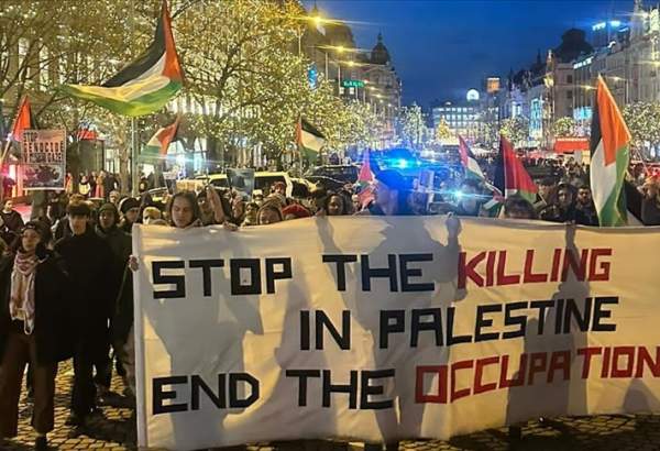 Huge rally in Prague see more than 1,000 demonstrators demand cease-fire in Gaza