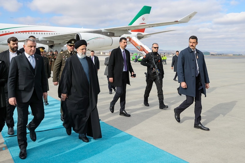 الرئيس الإيراني يصل إلى أنقرة