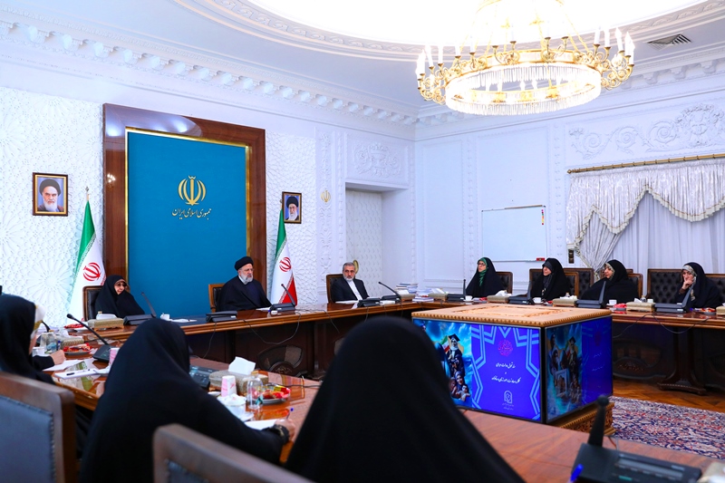 الرئيس الايراني يوعز بمتابعة منظومة قضايا المرأة وتحديثها في البلاد