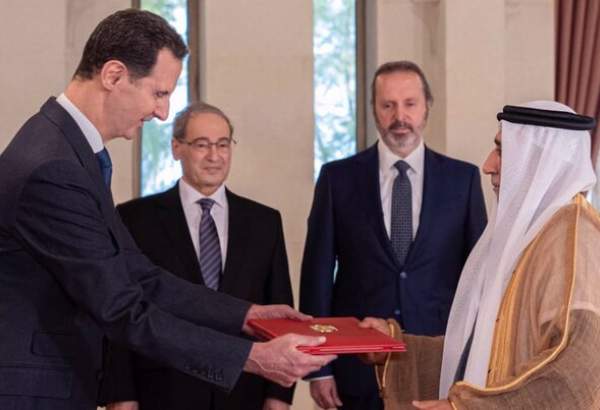 La Syrie reçoit le premier envoyé des Émirats arabes unis à Damas après 13 ans