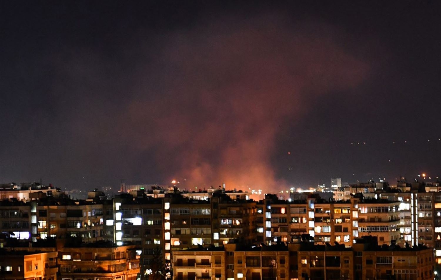 عدوان إسرائيلي على ريف دمشق.. والدفاع الجوي السوری يتصدّى