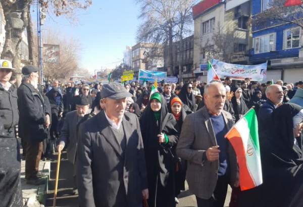 حضور حماسی مردم ارومیه در جشن سالگرد پیروزی انقلاب اسلامی  