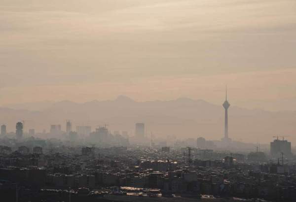 شاخص کیفیت هوا تهران در شرایط ناسالم قرار دارد