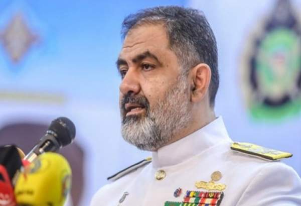 قائد بحرية الجيش : القطع البحرية 86 عززت مكانة إيران كقوة بحرية في غرب اسيا والعالم