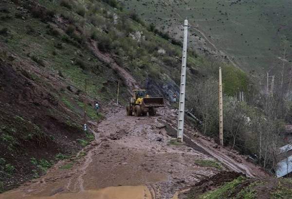 قطع برق ۷۶ روستای کردستان در پی رانش زمین