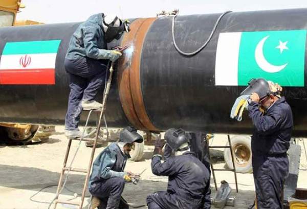 پاک ایران گیس پائپ لائن کی تعمیر کے معاملے پر وفاقی کابینہ کا اجلاس
