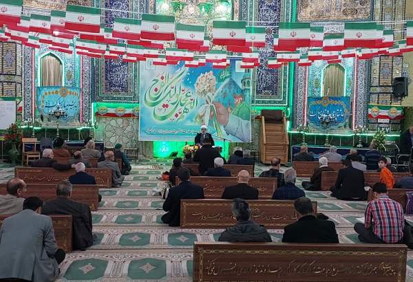 Huj. Shahriari delivers speech at Jame Mosque of Varamin (photo)  