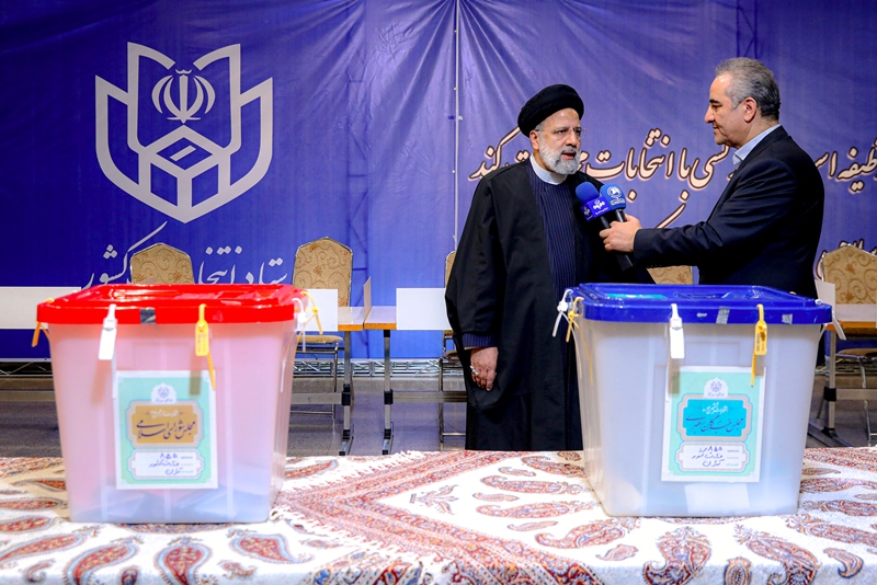رئيسي : الانتخابات وليدة الثورة الاسلامية و الشعب يضطلع بدور مصيري في تحديد مسار الامور