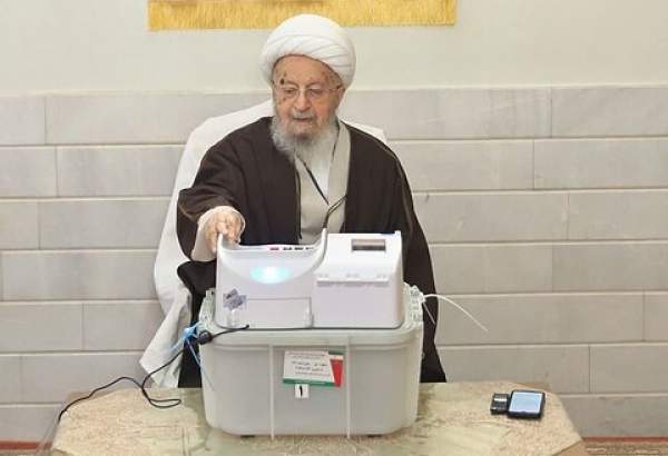 آیت اللہ مکارم شیرازی: انتخابات میں پرجوش شرکت سے مسائل کا حل ضروری ہے