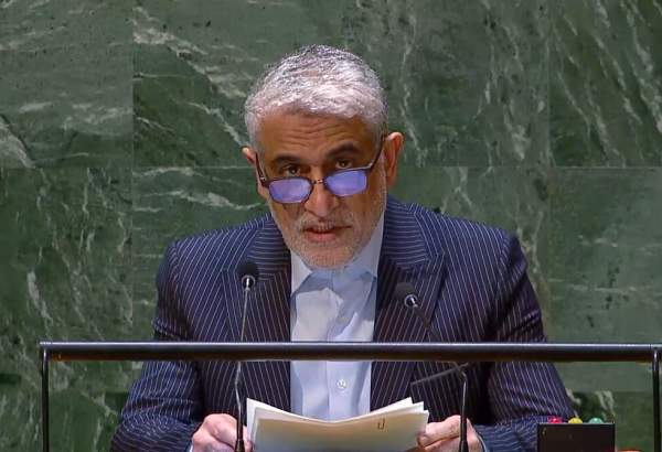 طهران : صمت مجلس الأمن هو بمثابة ترخيص لقتل وتجويع الفلسطينيين