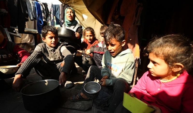 قتل الجياع وقصف المساعدات نهج "إسرائيلي" متعمد لتكريس المجاعة في غزة