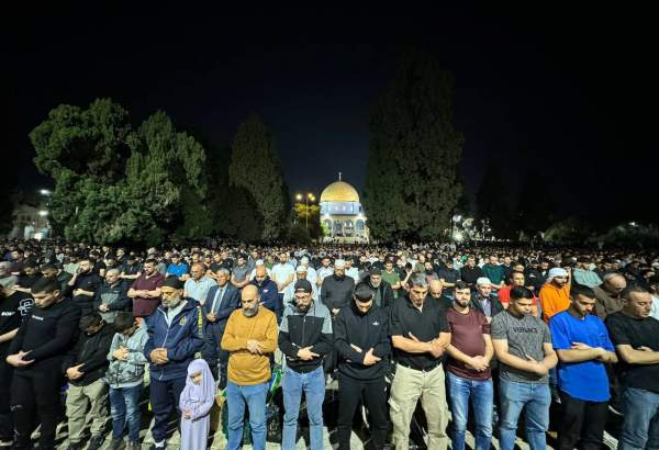 حضور 45 هزار نمازگزار در مسجدالاقصی برای اقامه نماز تراویح