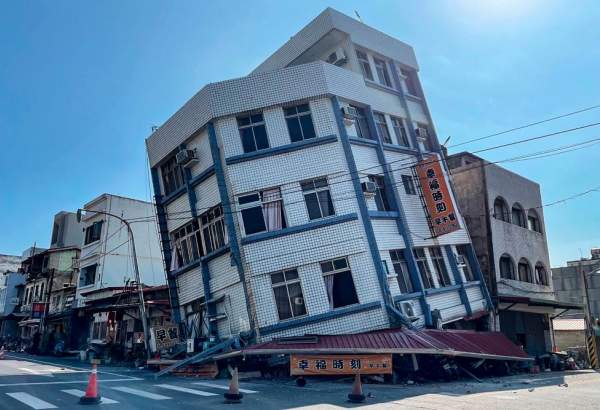 Taiwan jolts by strongest quake in 25 years