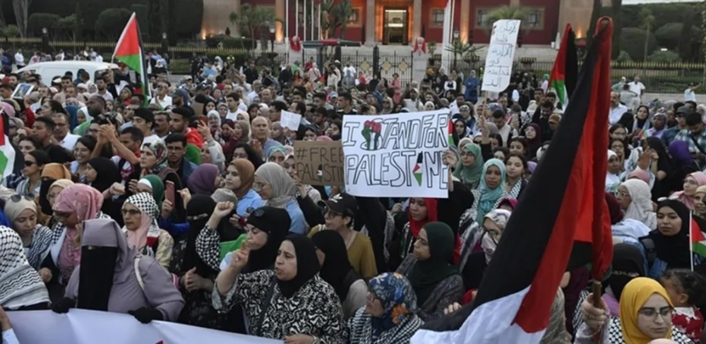 مسيرة تضامنية في المغرب تطالب بوقف الإبادة الجماعية بغزة
