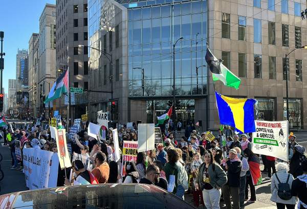 Hundreds rally in Chicago, urging Biden to stop support for Israel