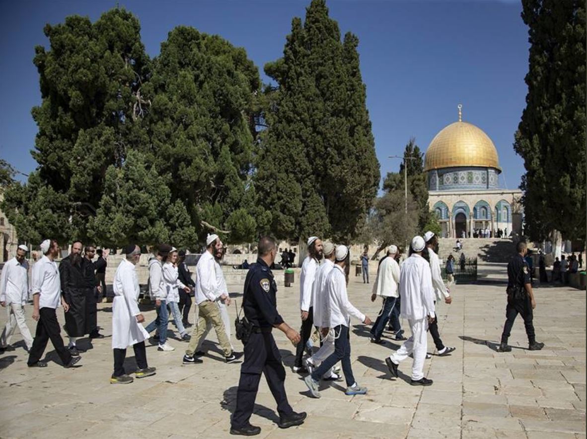 مئات المستوطنين يقتحمون الأقصى في آخر أيام عيد الفصح العبري