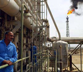 العراق : انتاج حقل الاحدب النفطي الى 60 ألف برميل يوميا