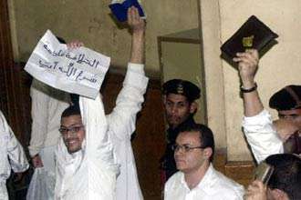 مصر:أحد عشر مجاهدا من تنظيم الجهاد يظهرون للمرة الاولى منذ القبض عليهم