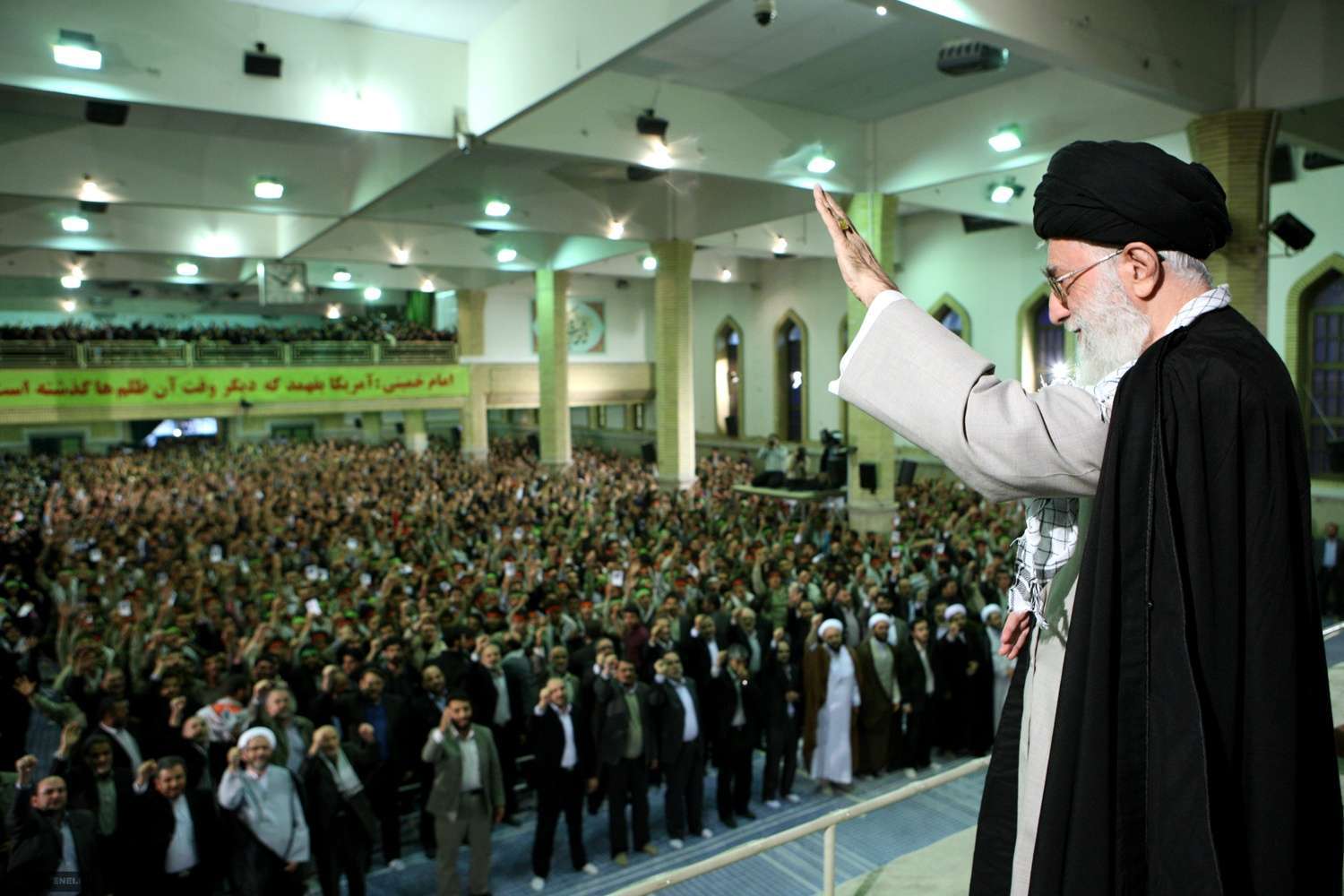 رهبر انقلاب اسلامی، در دیدار با دانش‌آموزان-3