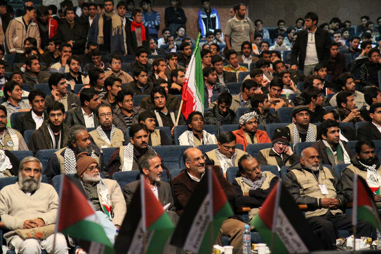 اعضای کاروان آسیایی همبستگی با مردم غزه در جمع گرم دانشجویان سیستان و بلوچستان