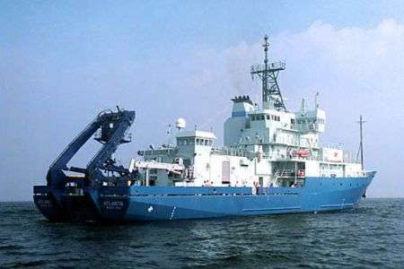 Iran to build oceanographic vessel